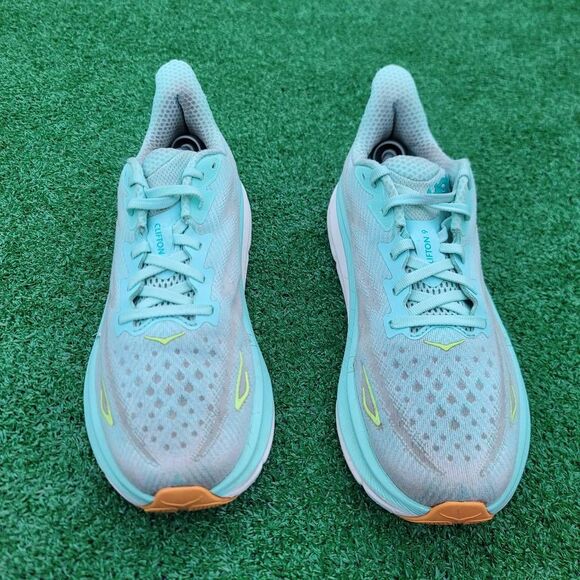 Hoka One One Clifton 9 - Women's running shoes - Size 9.5B - Picture 4 of 11